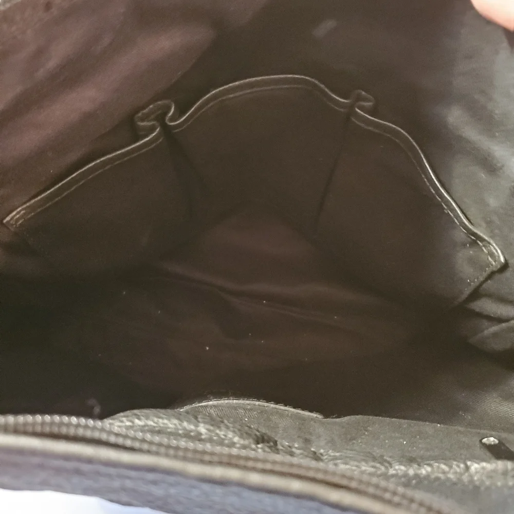 Bree Germany Black Leather Shoulder Bag - Picture 7 of 11